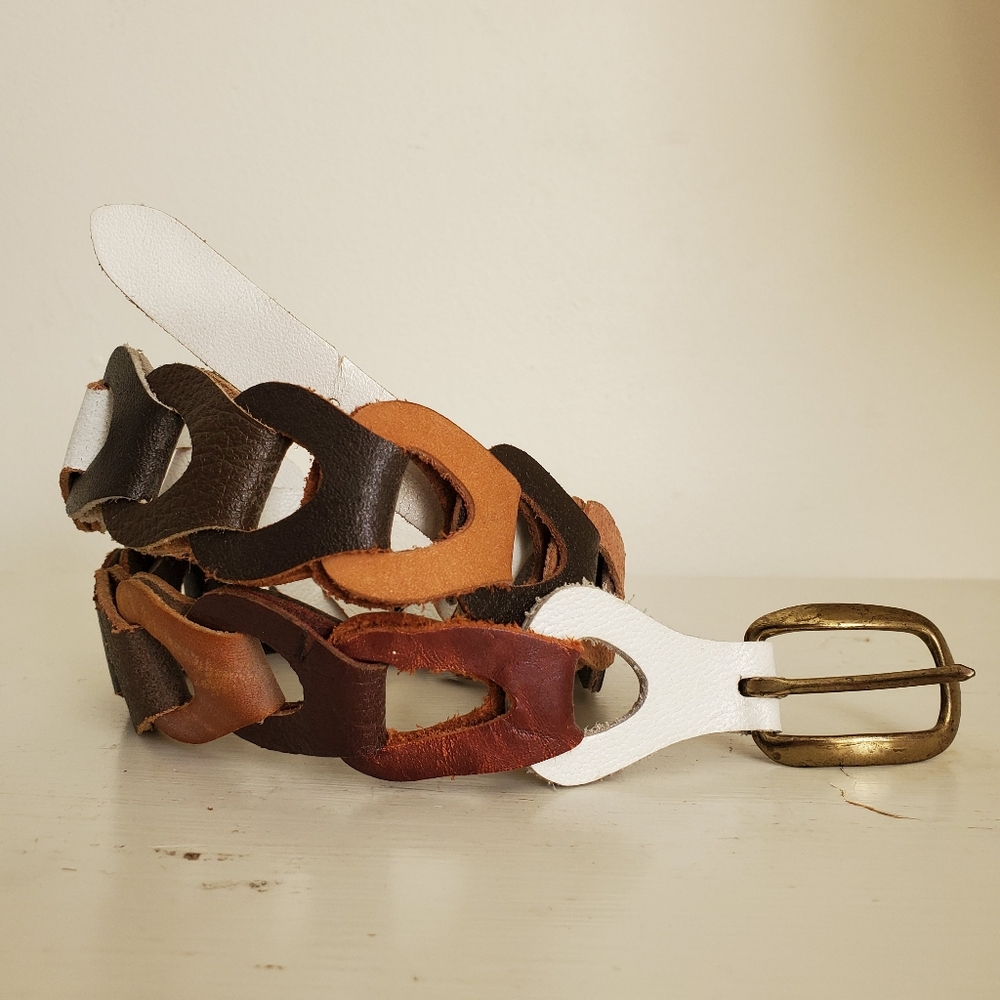27-28" Brown & White Neutral Leather Loop Belt